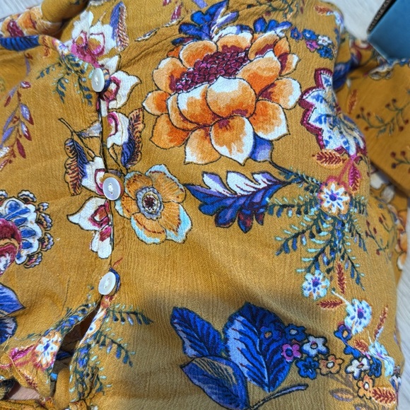 Floral Spring Top - Picture 5 of 7